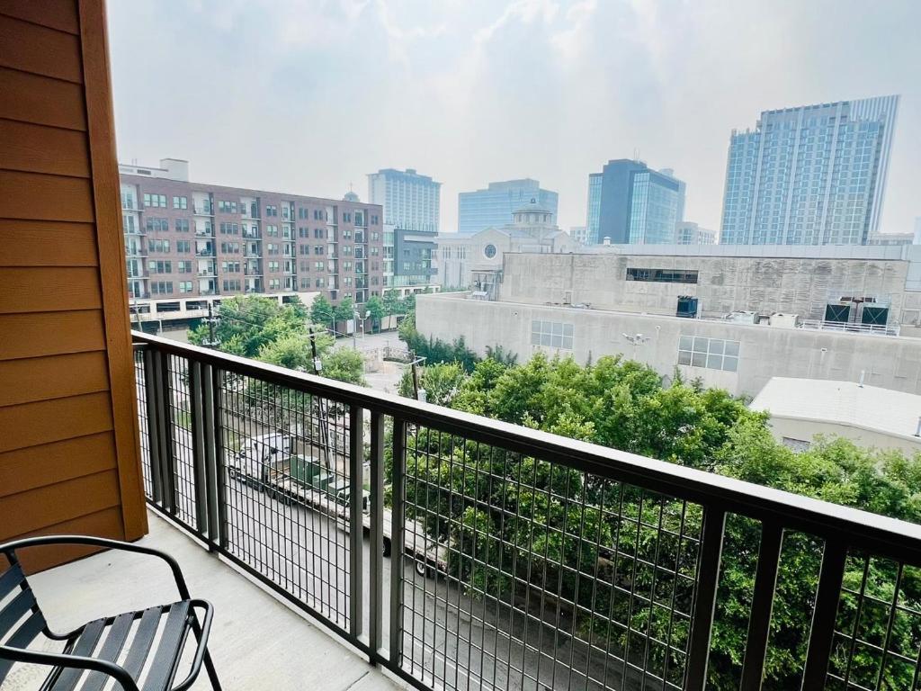 Downtown Apt Free Parking - Pool - Gym - Fully Kitchen Houston Luaran gambar