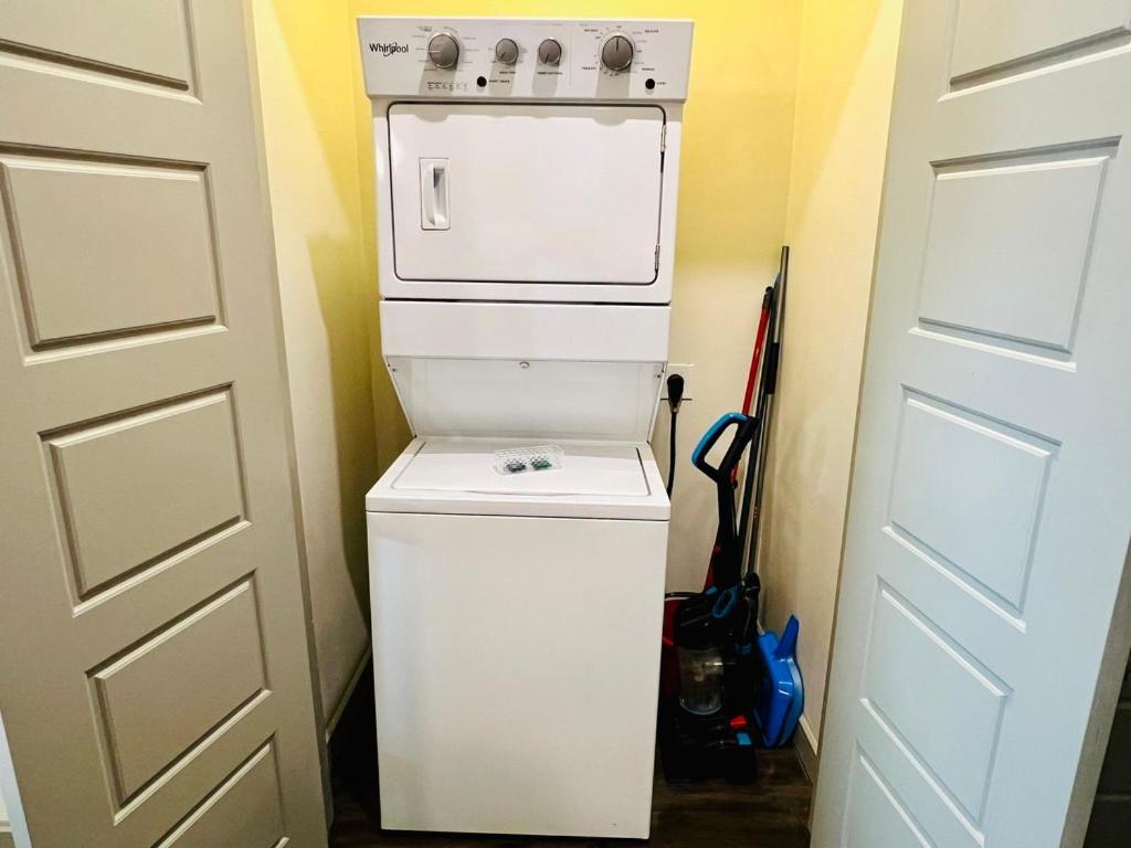 Downtown Apt Free Parking - Pool - Gym - Fully Kitchen Houston Luaran gambar