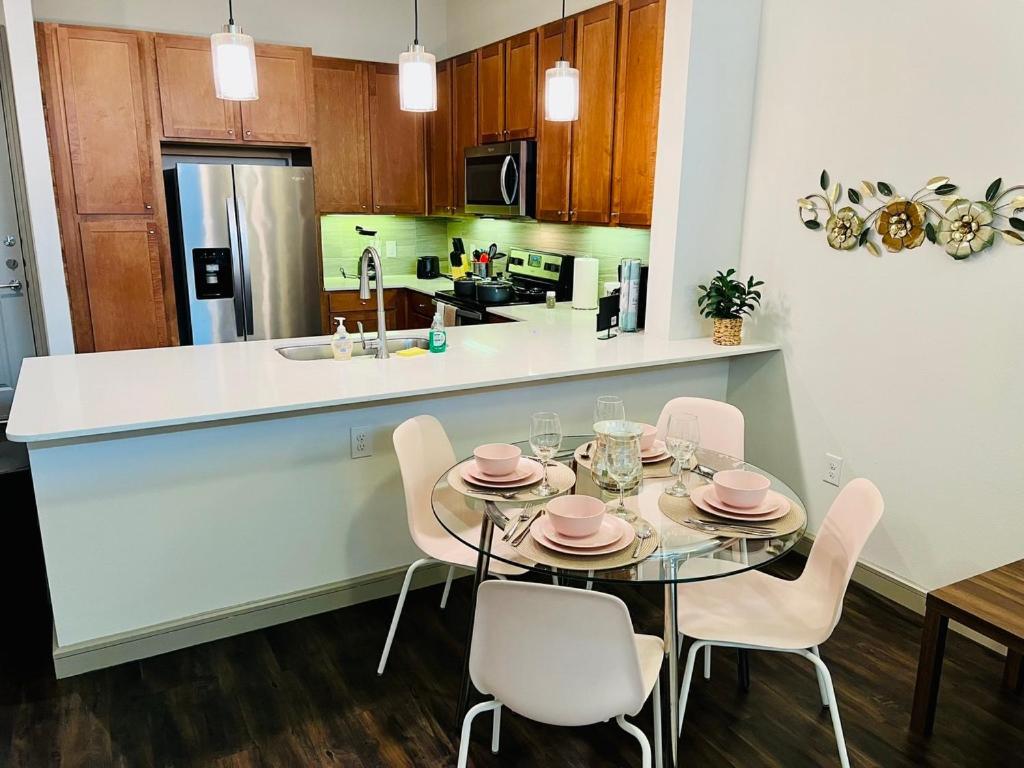Downtown Apt Free Parking - Pool - Gym - Fully Kitchen Houston Luaran gambar
