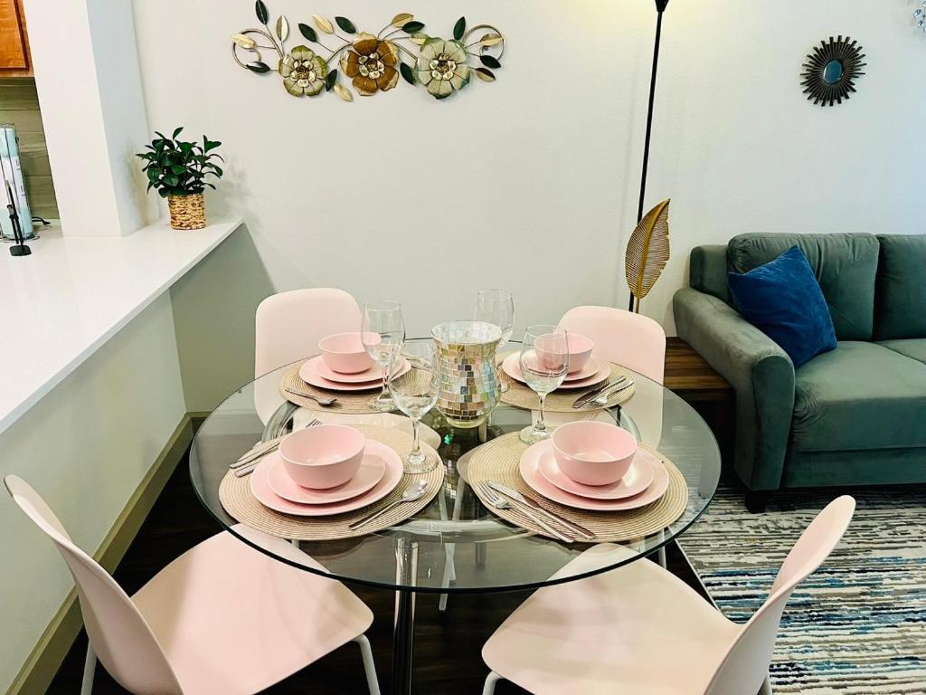 Downtown Apt Free Parking - Pool - Gym - Fully Kitchen Houston Luaran gambar